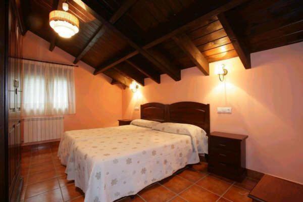 Apartamentos El Castaneu Corao Dış mekan fotoğraf