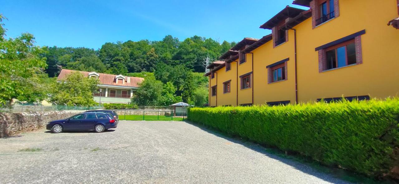 Apartamentos El Castaneu Corao Dış mekan fotoğraf