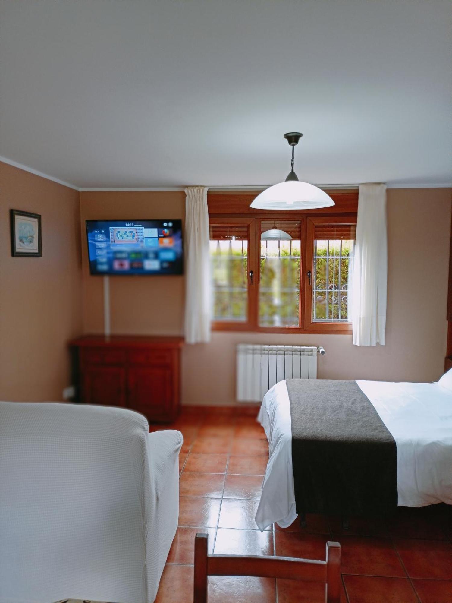 Apartamentos El Castaneu Corao Dış mekan fotoğraf